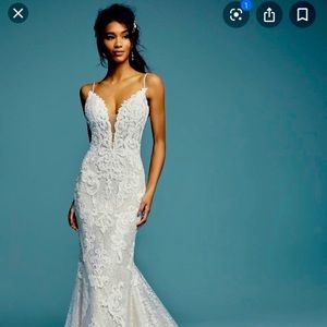 Tuscany Lynette Maggie Sottero Dress Size 6